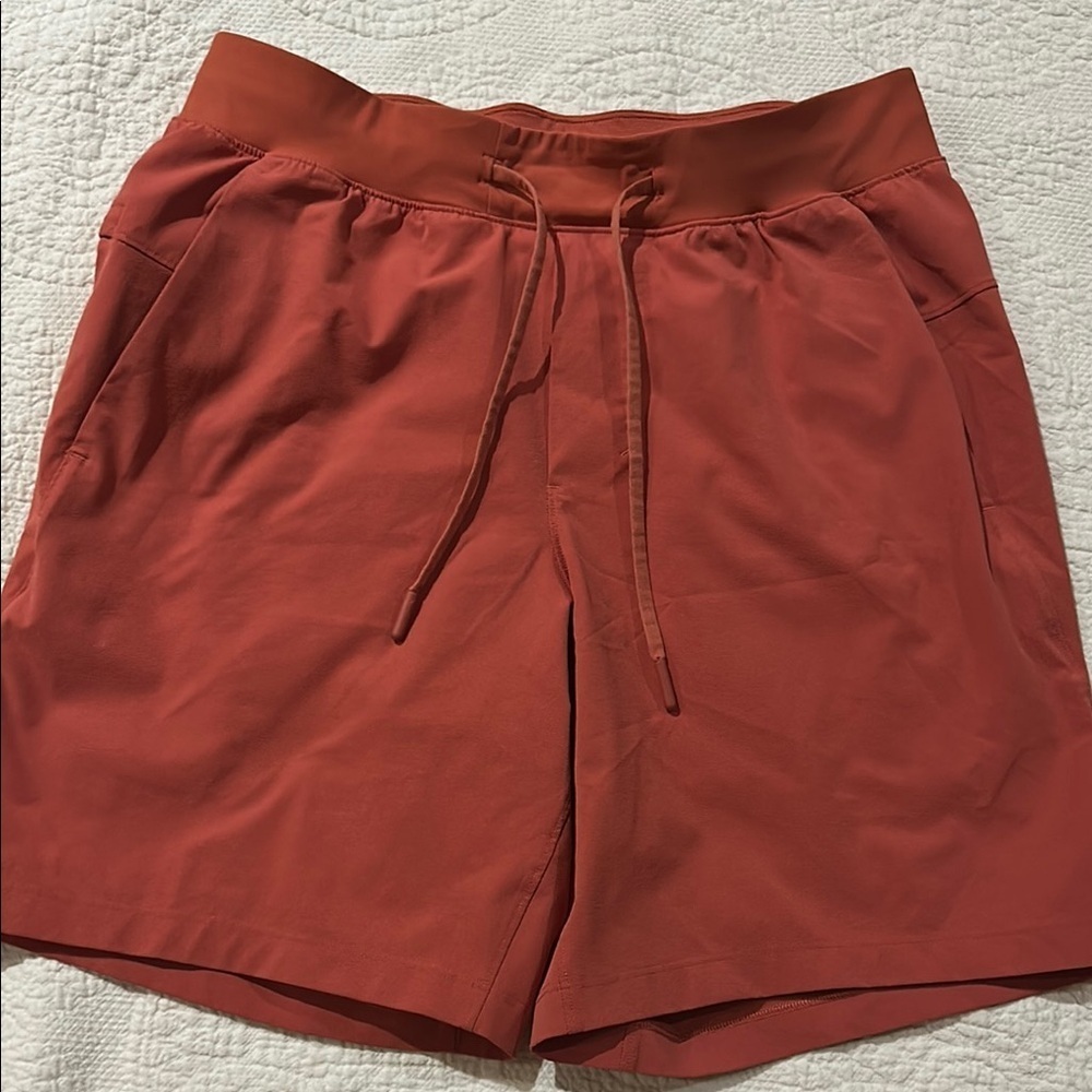 Lululemon Athletica Brown Athletic Shorts Size Small. Nearly new.